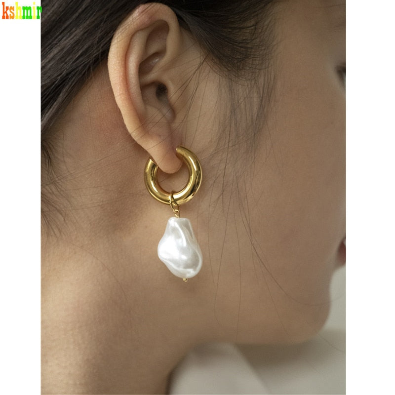 2023 Stainless Steel earbuckle Retro imitation Baroque Pearl Pendant Earrings for women