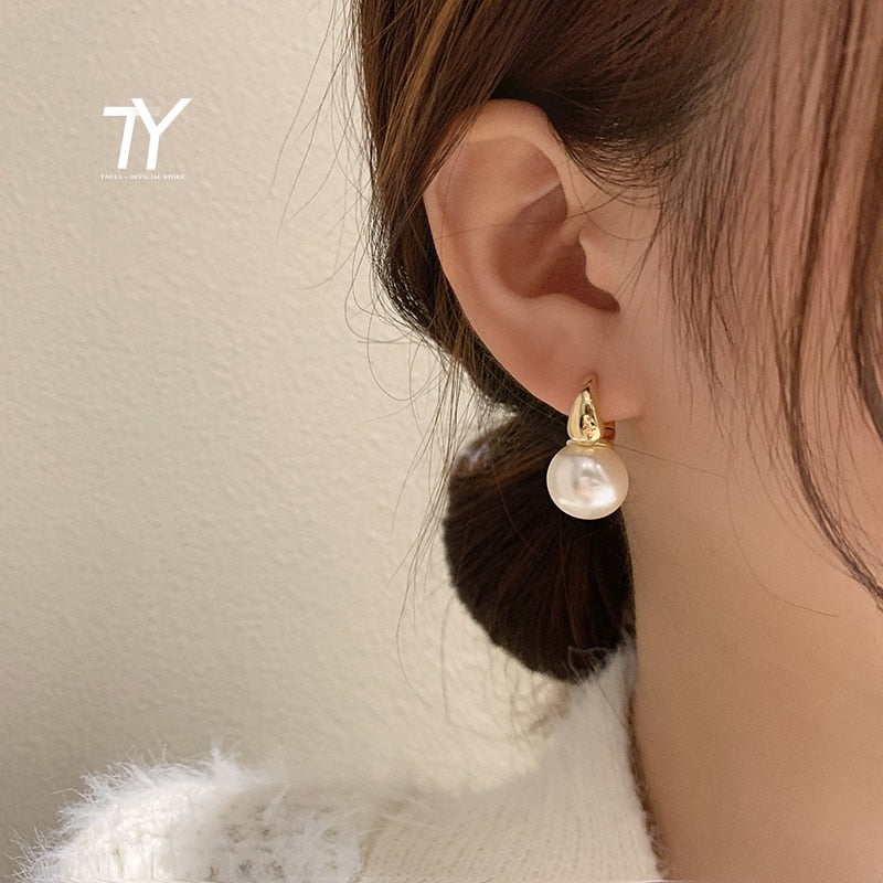 New Simple Celebrity Style Gold Color Pearl Drop Earrings For Woman 2021 Korean Fashion Jewelry Wedding Girl&#39;s Sweet Accessories
