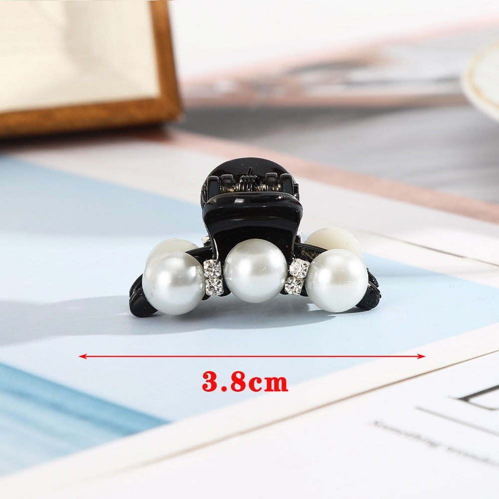 AWATYR 2021 New Hyperbole Big Pearls Acrylic Hair Claw Clips Big Size Makeup Hair Styling Barrettes for Women Hair Accessories