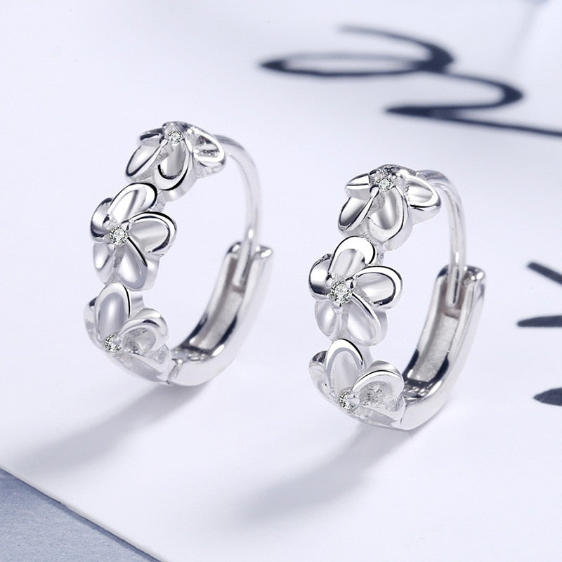 NEHZY 925 silver needle new women&#39;s fashion high quality jewelry crystal zircon flower type three five-leaf flower earrings