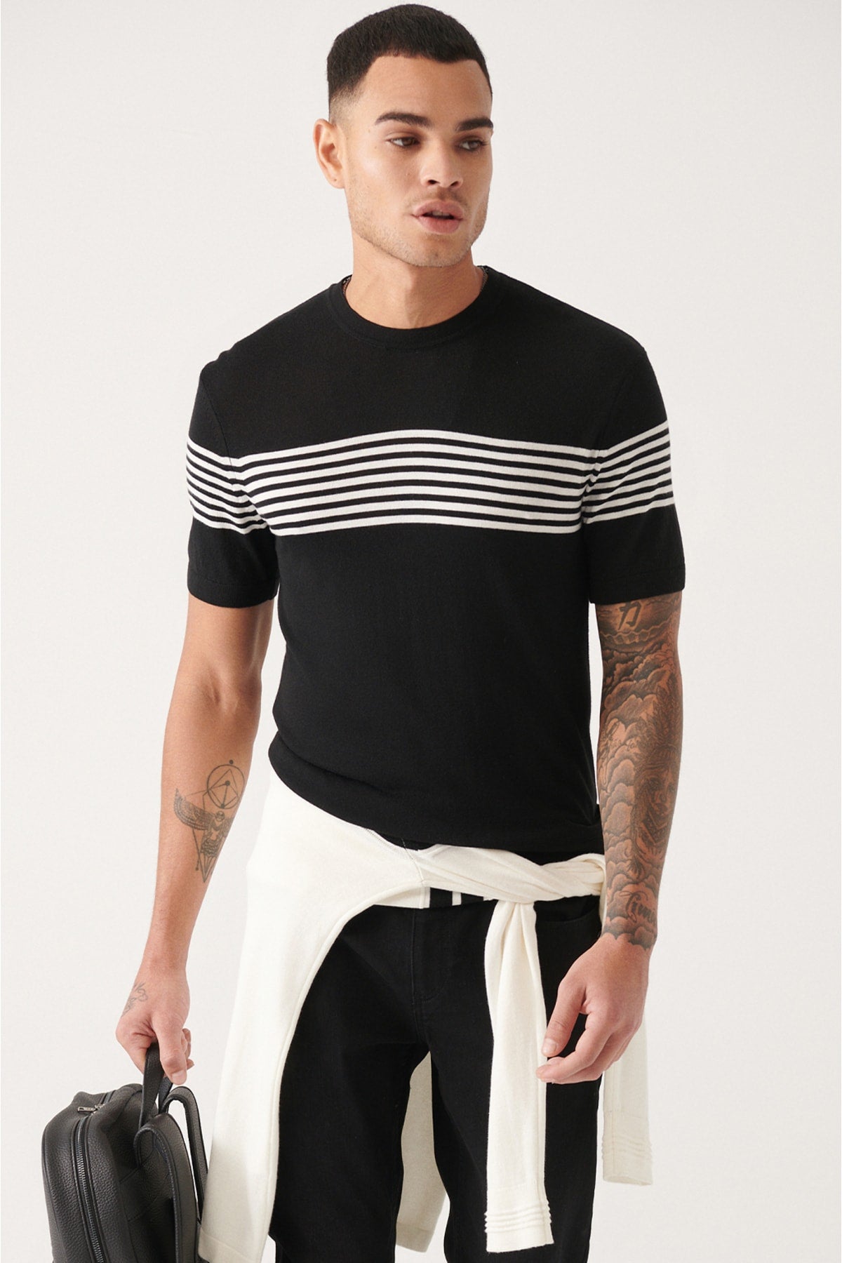 Men's black bike collar chest and arm line detailed knitwear T-shirt A31y5116