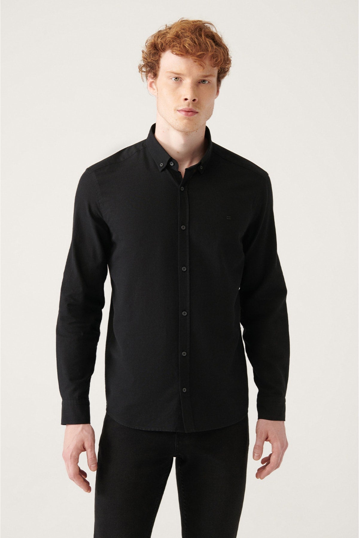 Black button collar comfort fit 100 %cotton linen textured shirt E002141