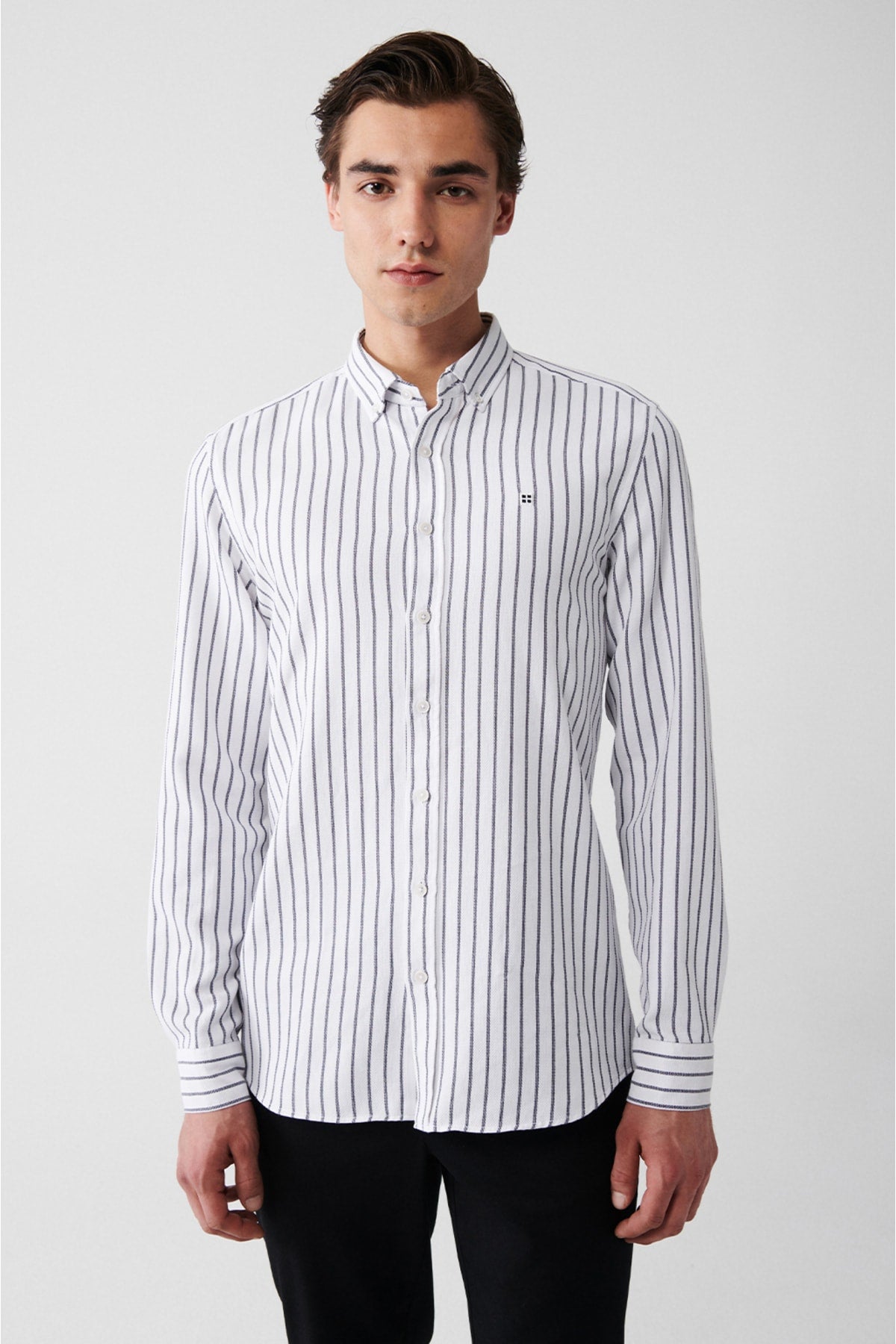 Men's white easy ironable striped slim fit shirt A31y2063