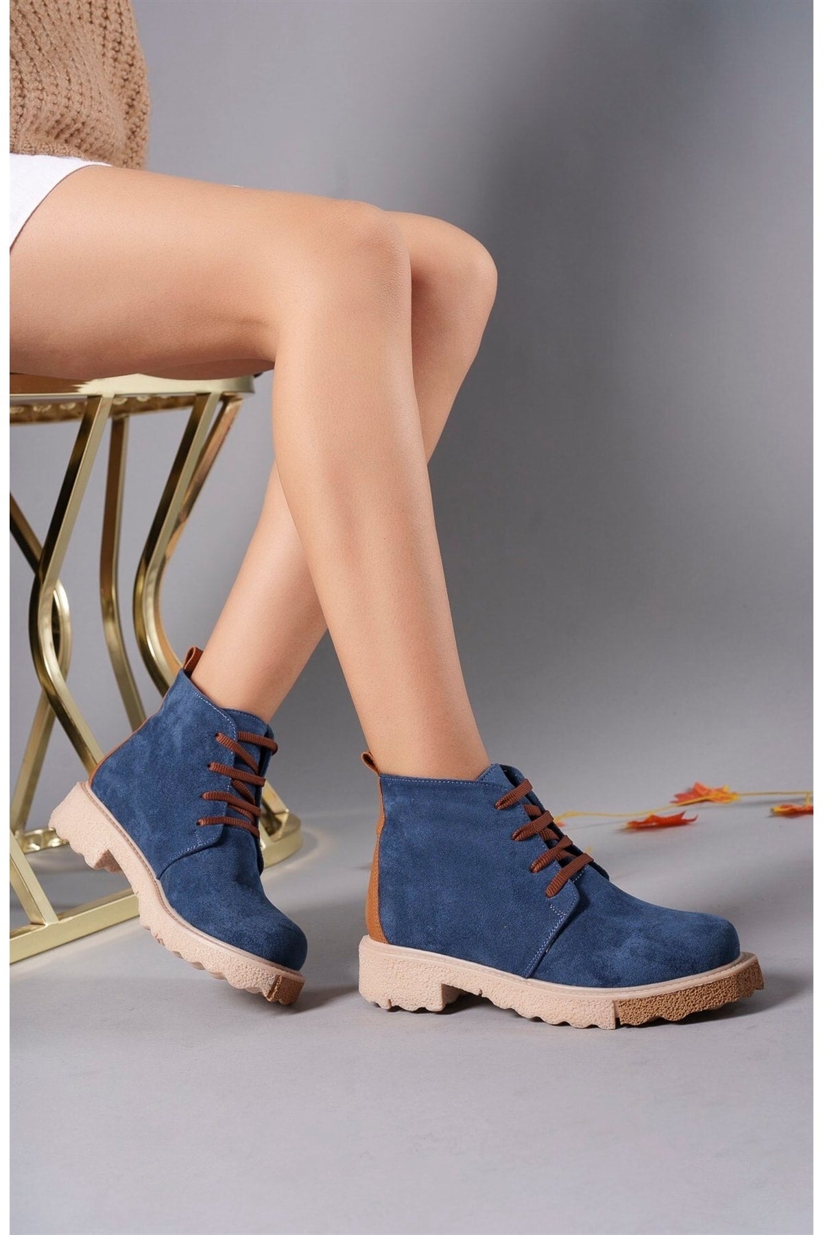 Blue Suede Woman Furry Bot 0012900