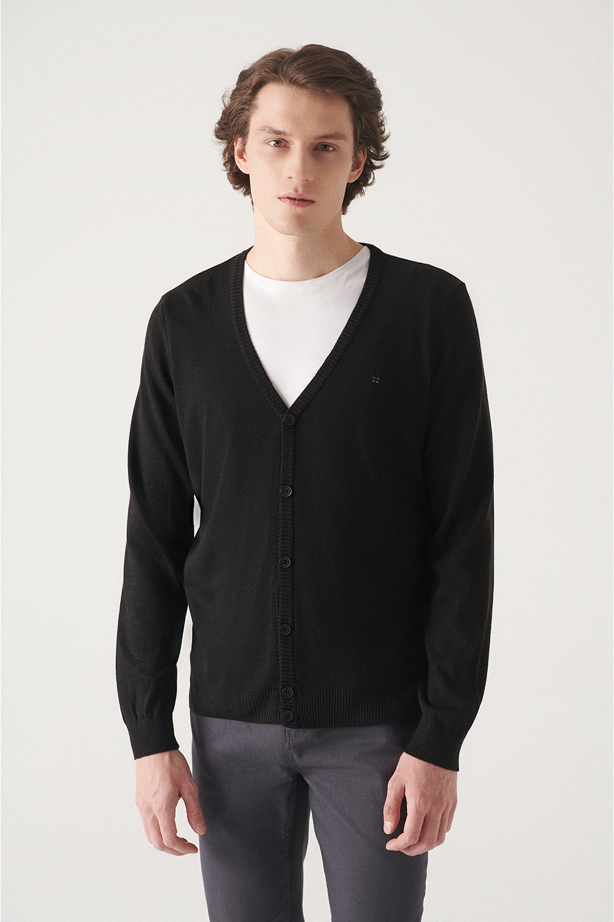Basic Cardigan with Men's Button E005007