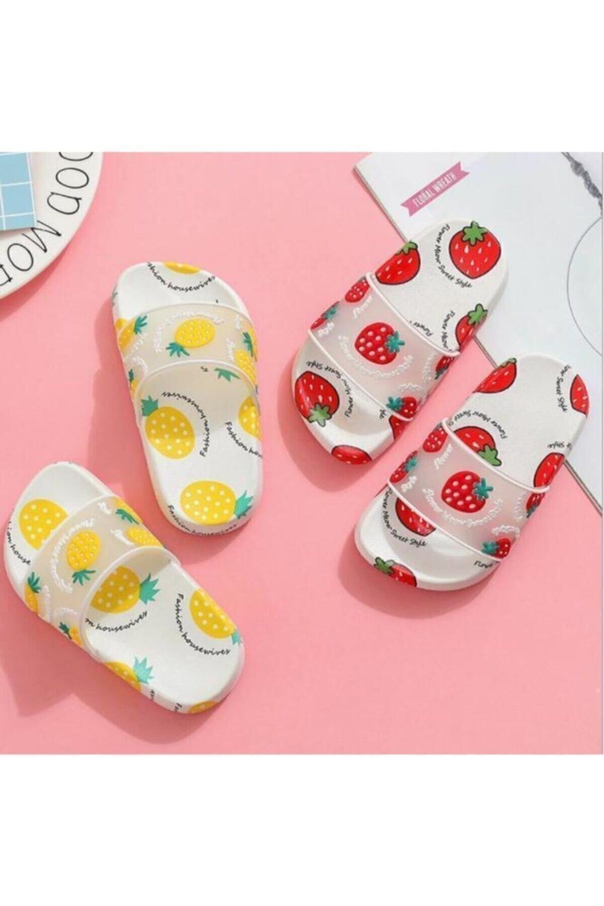 Bold Boutique Children's Pineapple Patterned Sandals