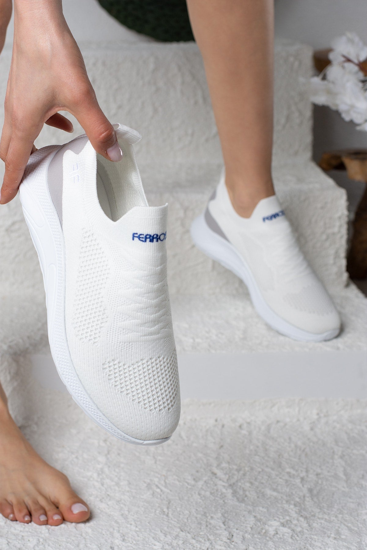 Daily Unisex Sneaker Slip-On Breathing Light Walking Lace Flexible Sport Shoes 041F