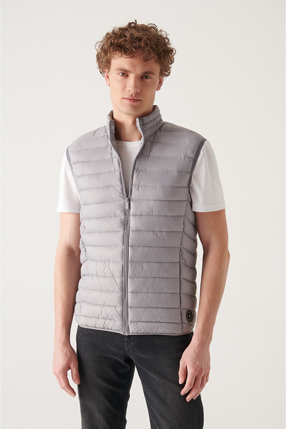 Men's light gray upright collar windproof standard Fit Sports Vest E006500