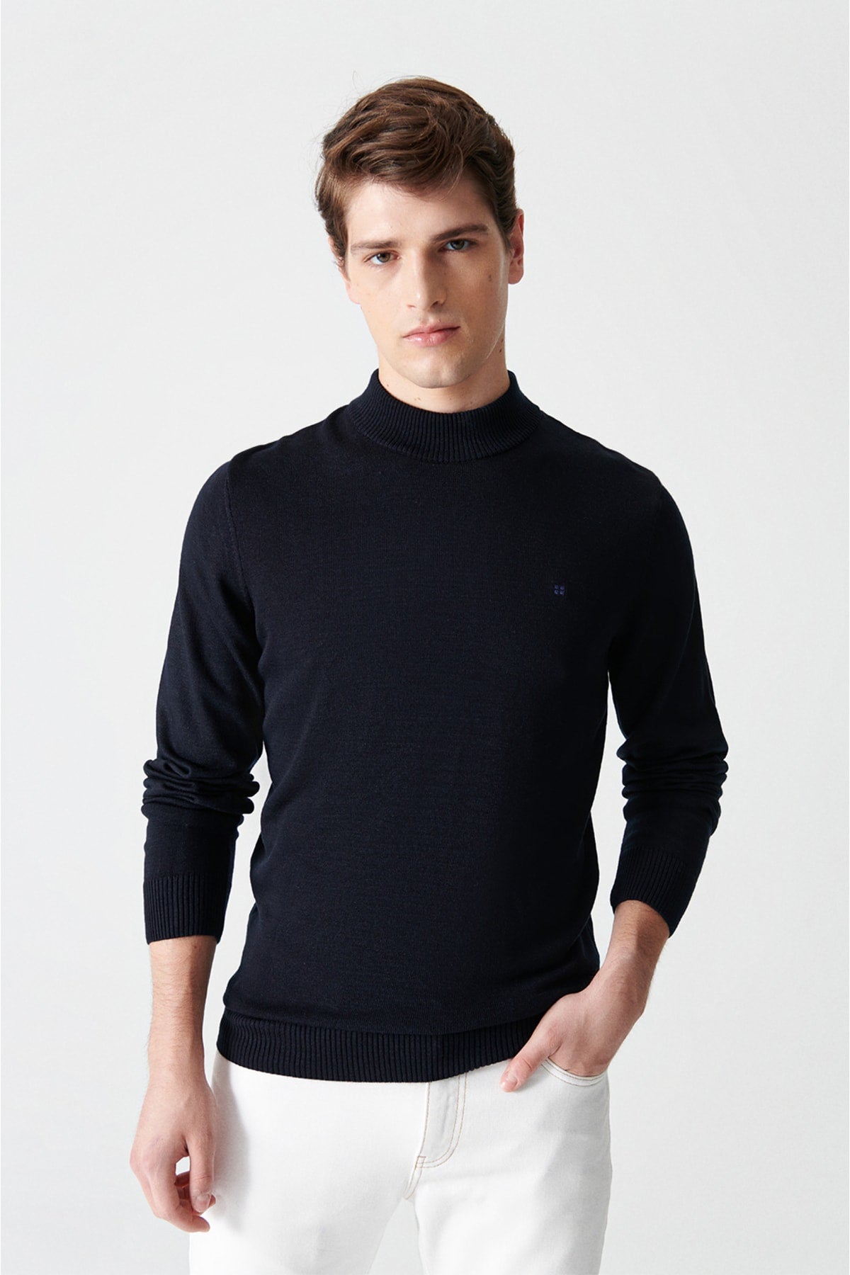 Unisex navy blue half -fisherman collar feathered knitwear sweater E005001