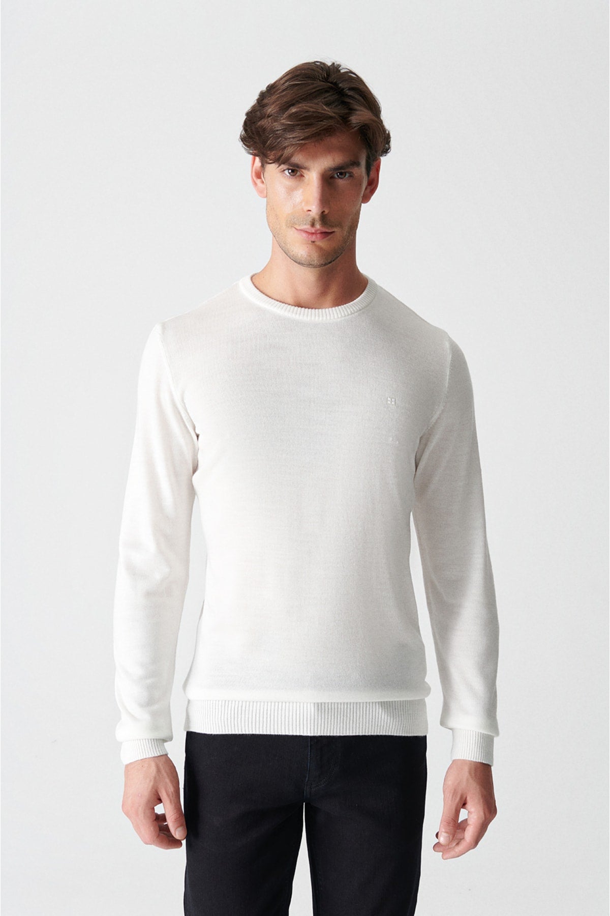 Men's white bike collar regular non -hairy fit sweater E005000