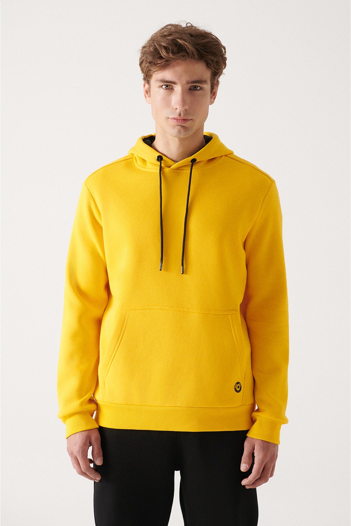 Men's Yellow Basic Sweatshirt E001018