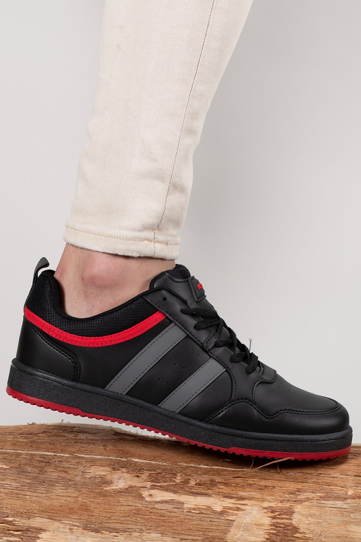Men's Sneaker 00122022 Black Red
