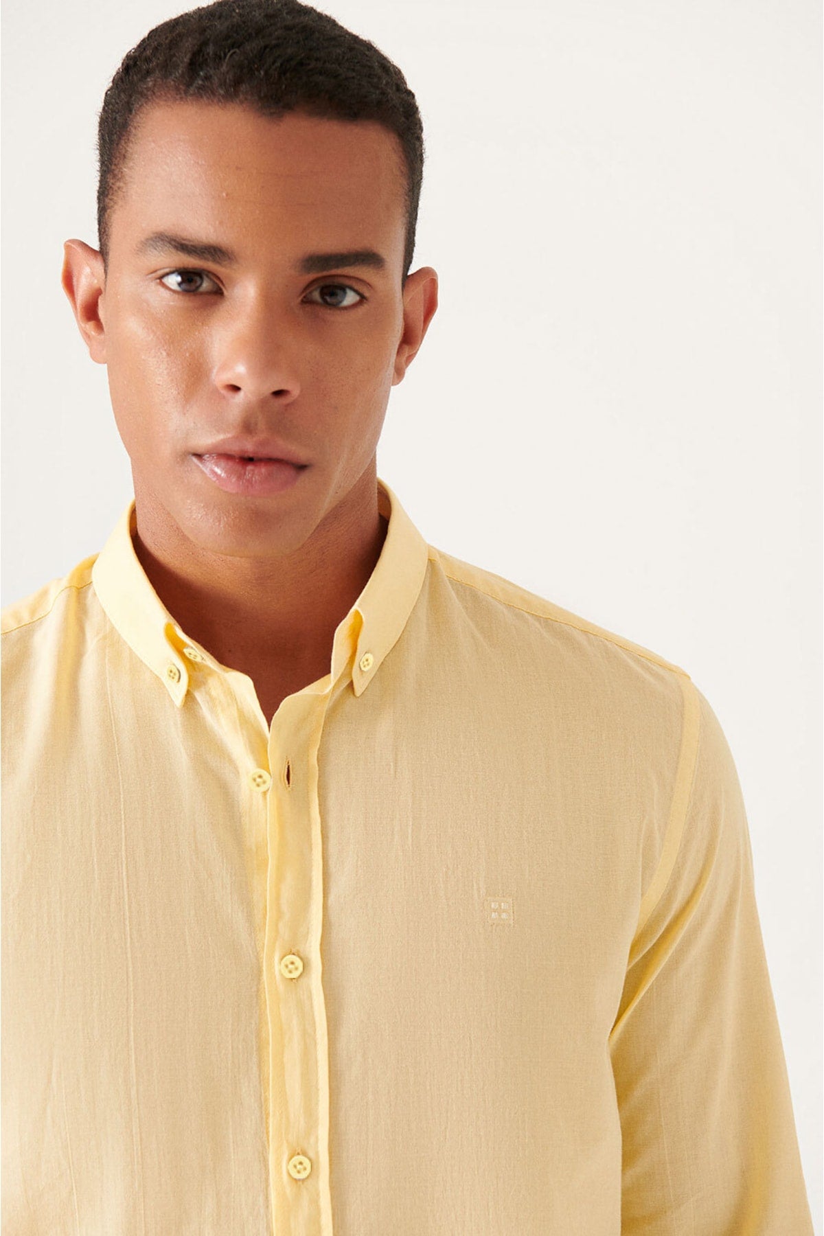 Men's Yellow Oxford 100 %Cotton Regular Fit Shirt E002206