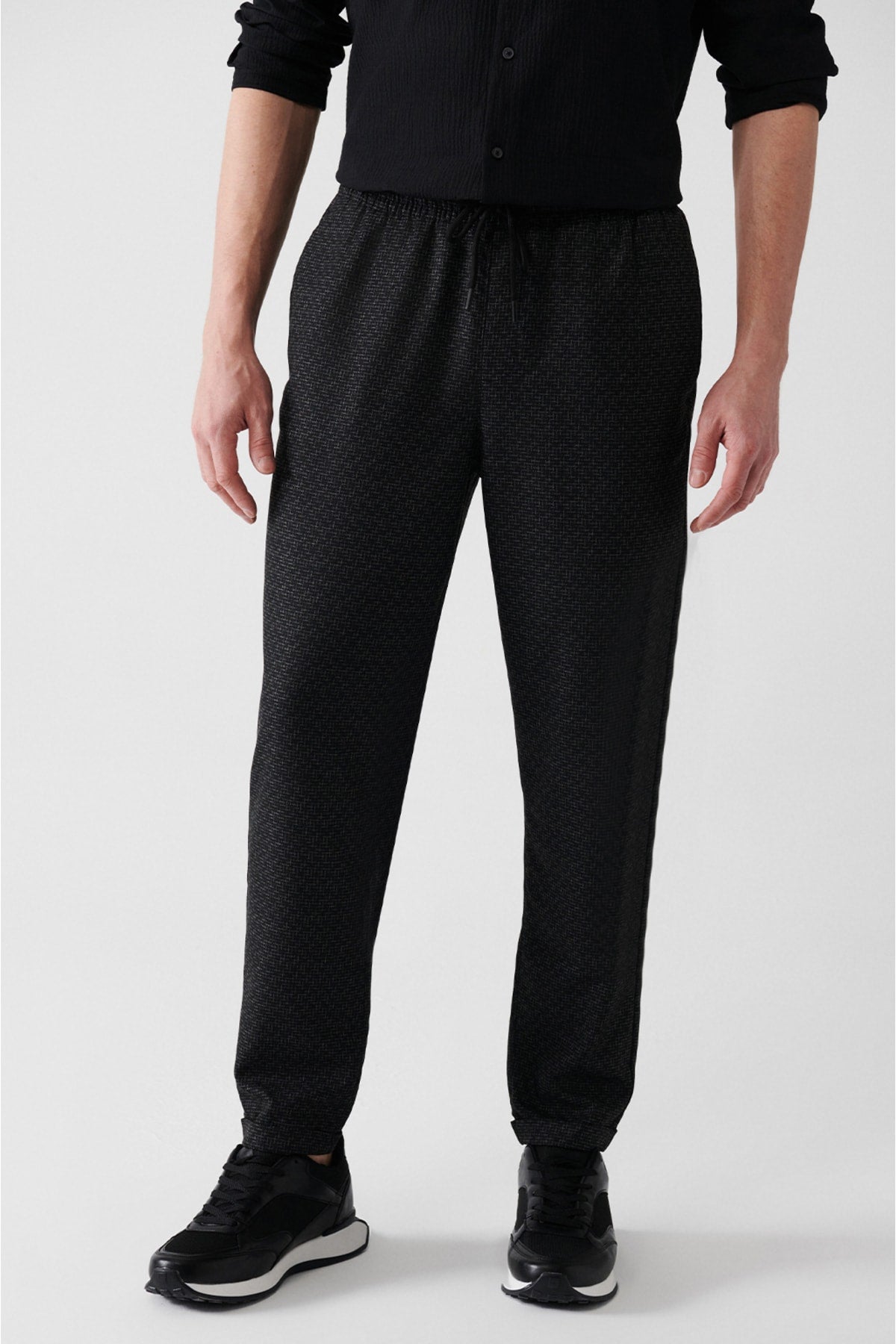 Men's Black Patterned Lycra Relaxed Fit Jogger Pants A31y3008