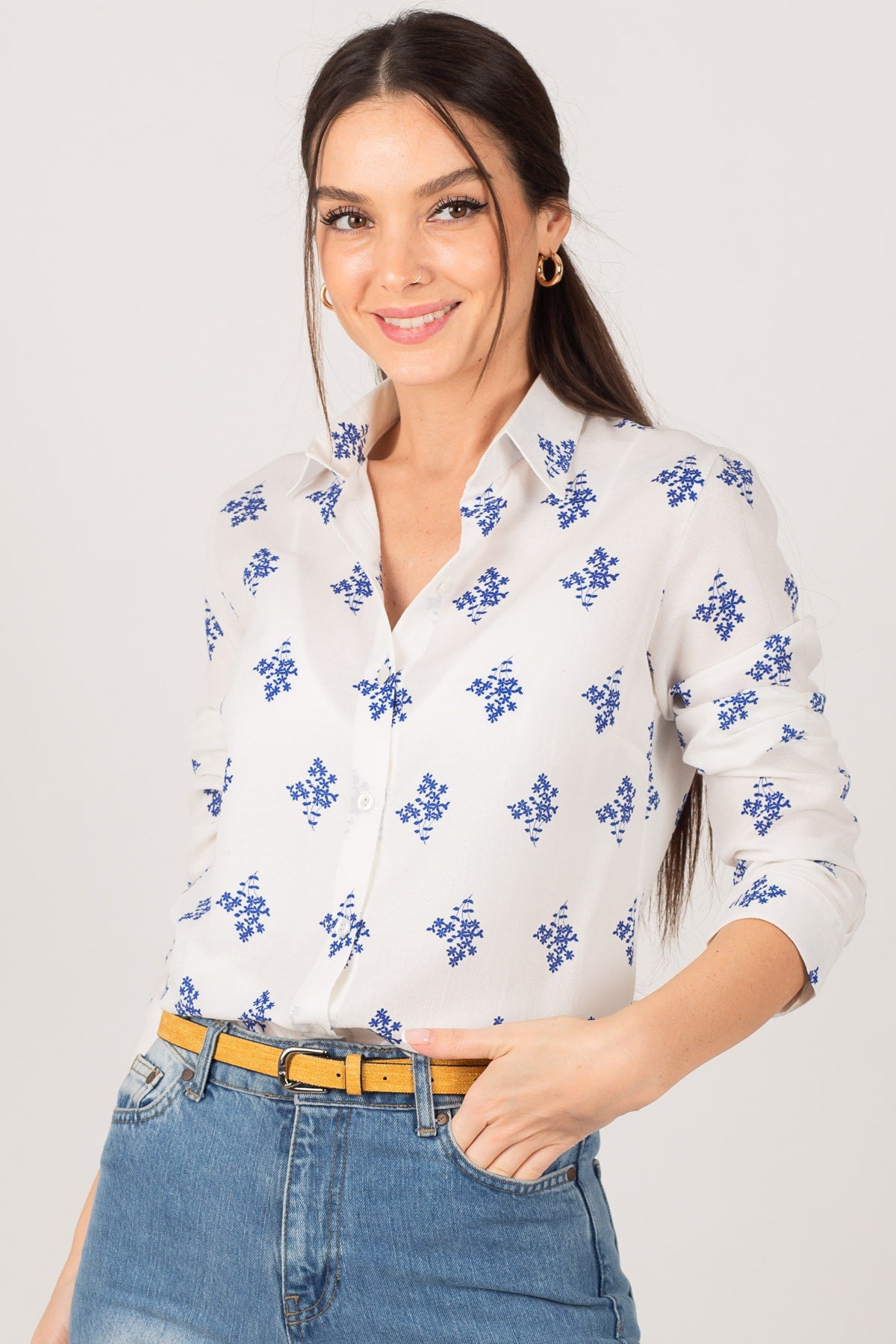 Female Saks Flower Pattern Long Sleeve Shirt ARM-22K001110