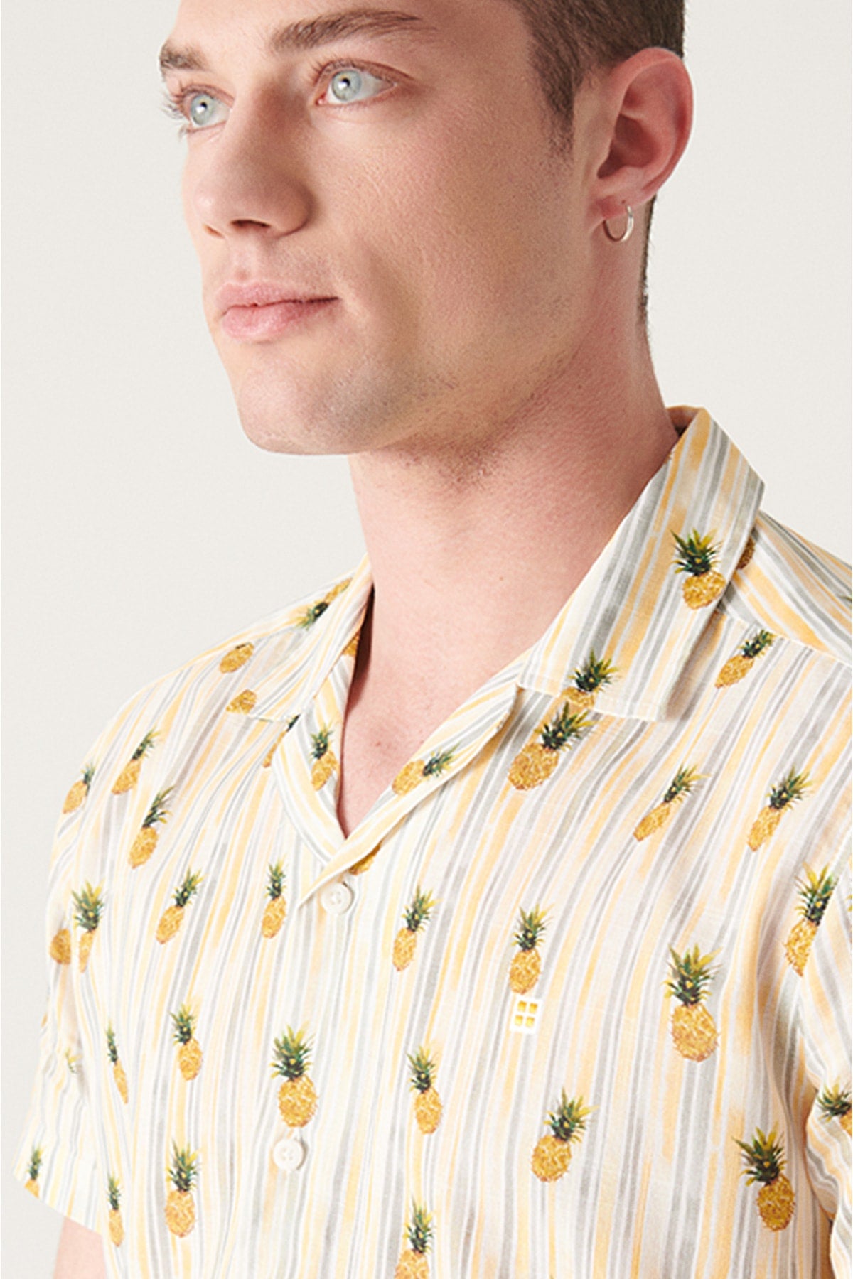 Men's Yellow Printed Short Sleeve Cotton Shirt A21y2088