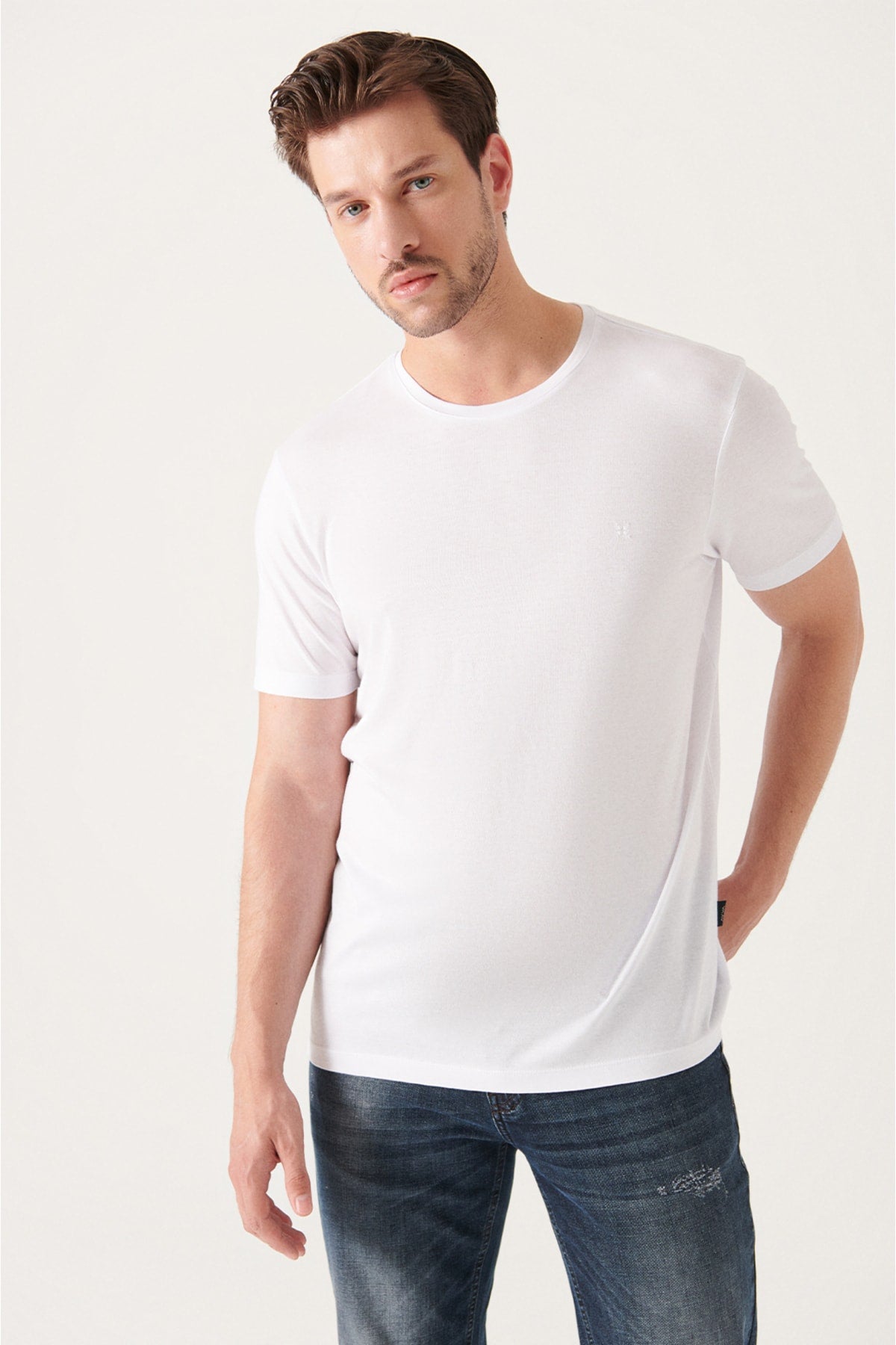 Men's White Ultrasoft Bicycle Cotton Cotton Basic Modal T-Shirt E001171