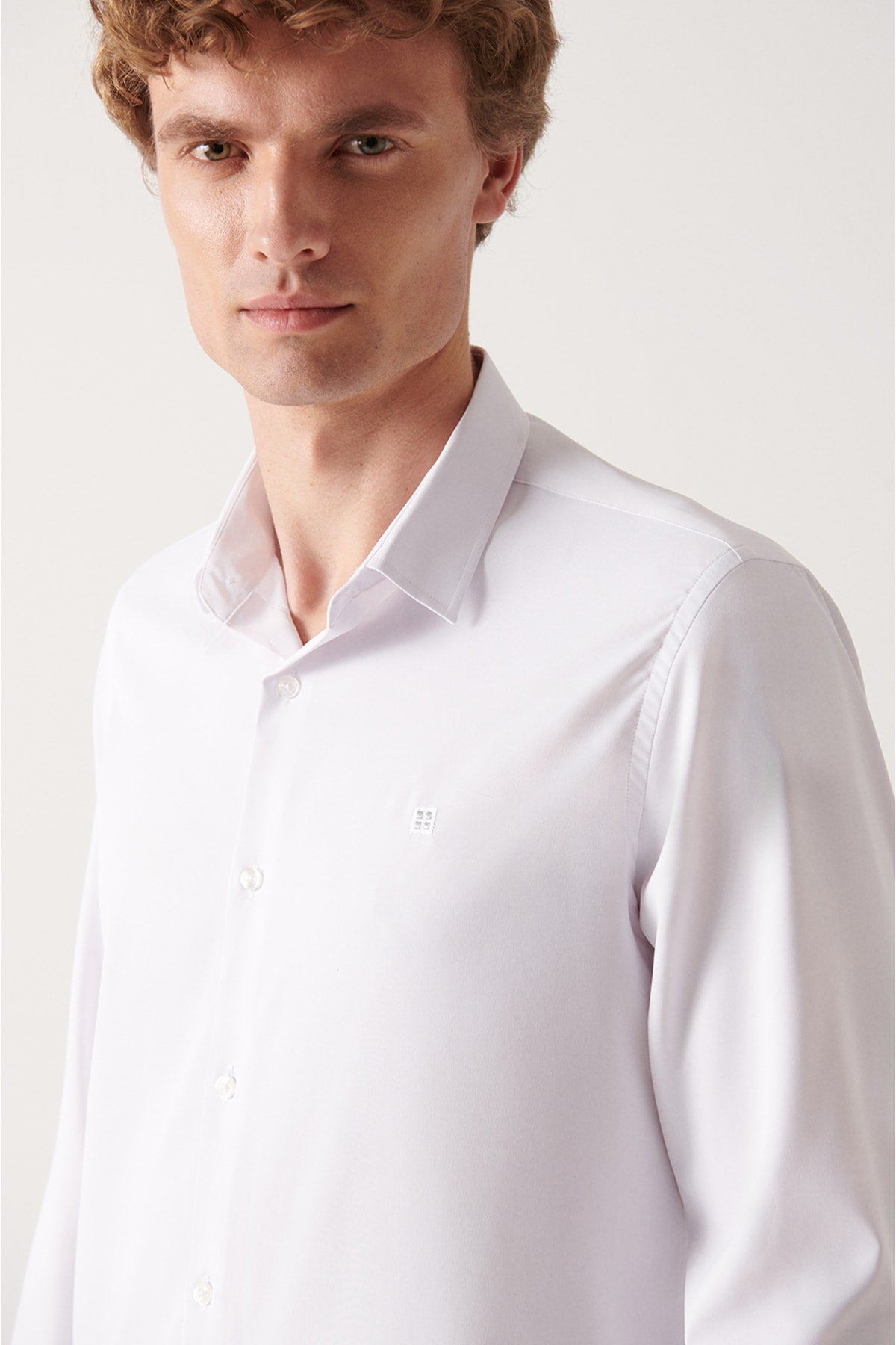 Men's White Wrinkling Travel Slim Fit Shirt E002005