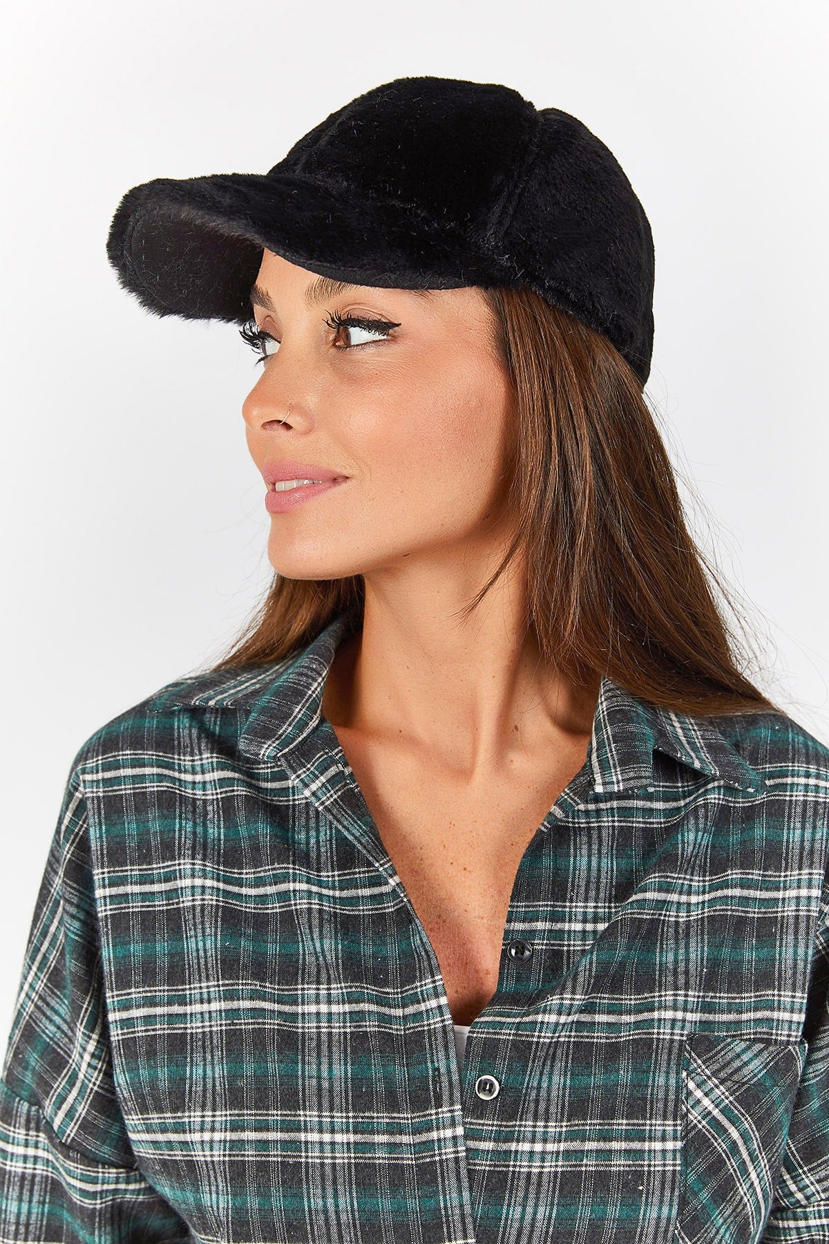 Woman Black Soft Plush Hat ARM-22K126005