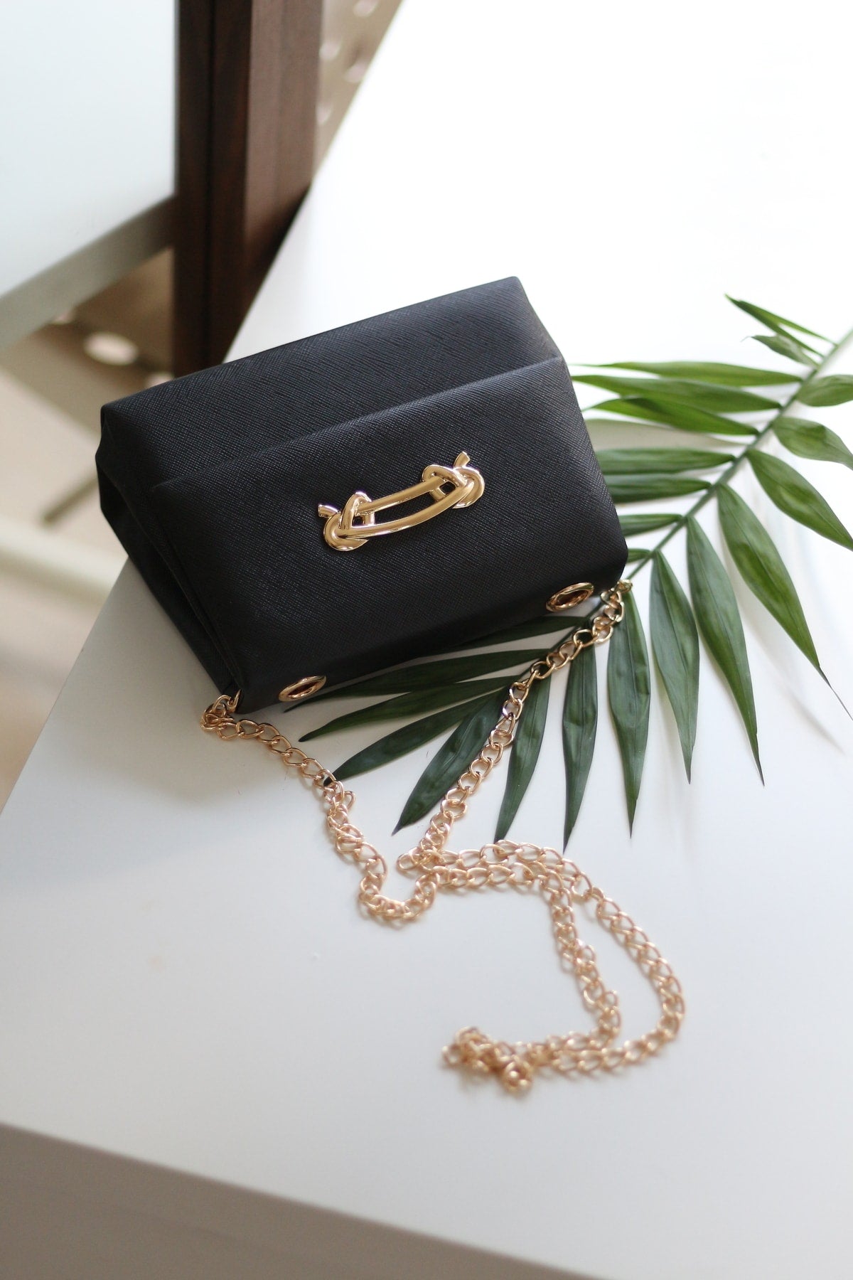 Female Black Cover Accessory Detailed Chain Bag