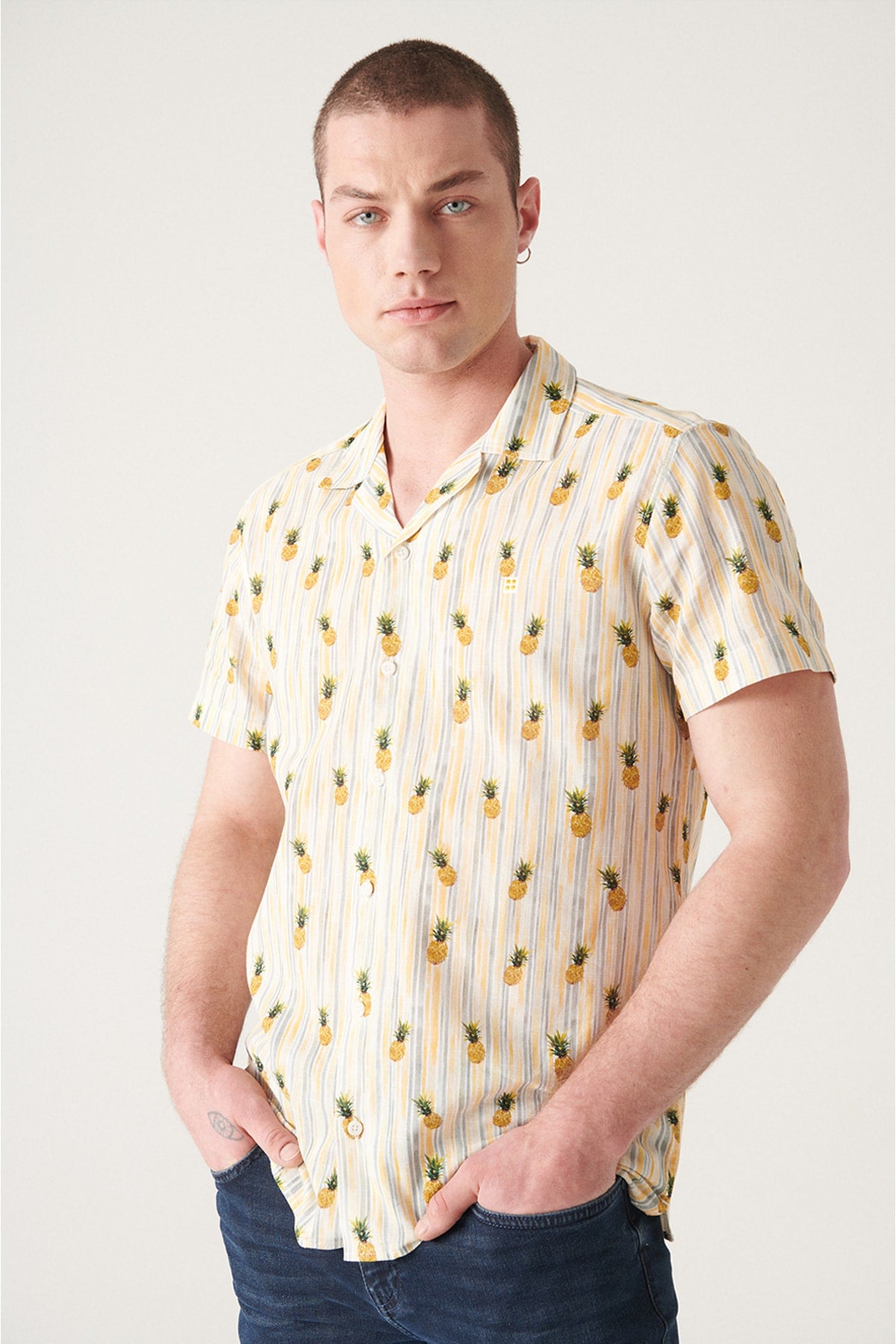 Men's Yellow Printed Short Sleeve Cotton Shirt A21y2088