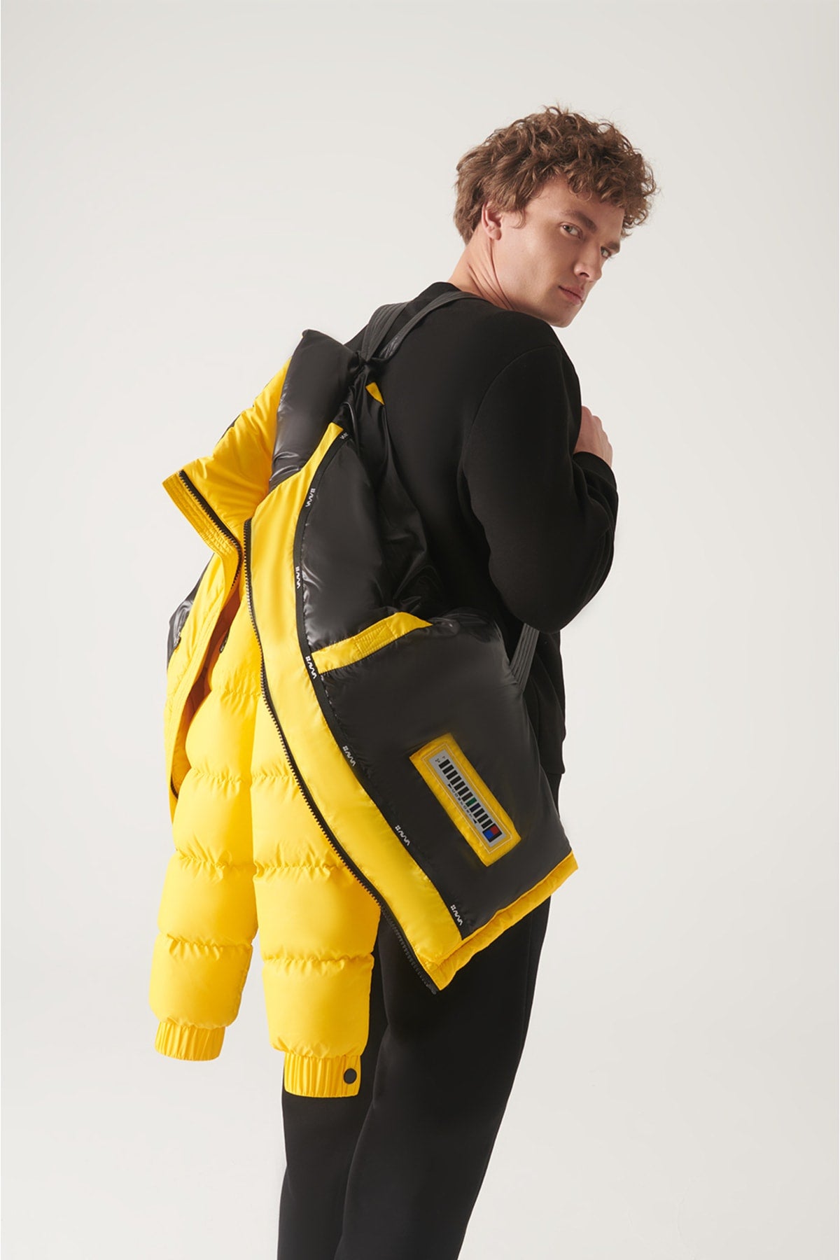 Unisex Yellow Perpending Neck Water Driving Windproof Intern Hange Detailed Inflatable Mont A22y6033