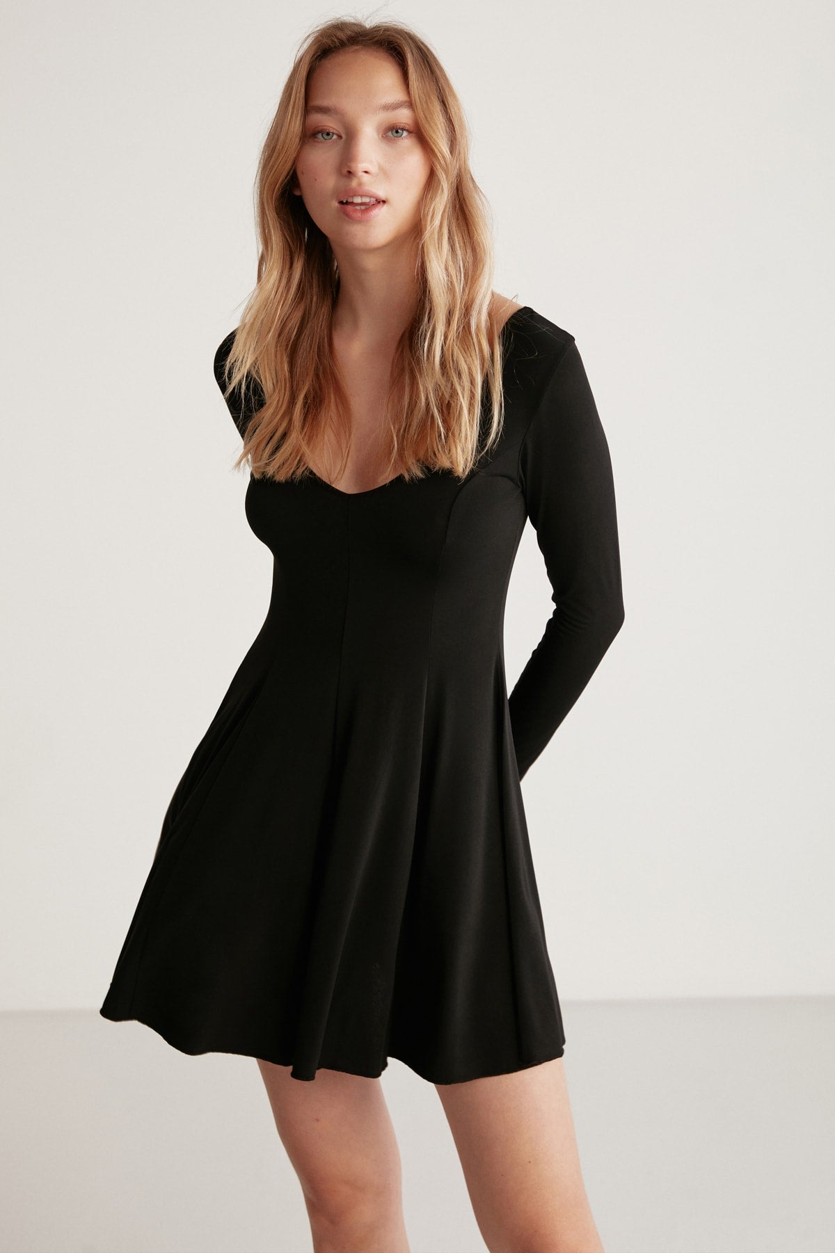 Zeyna black dress