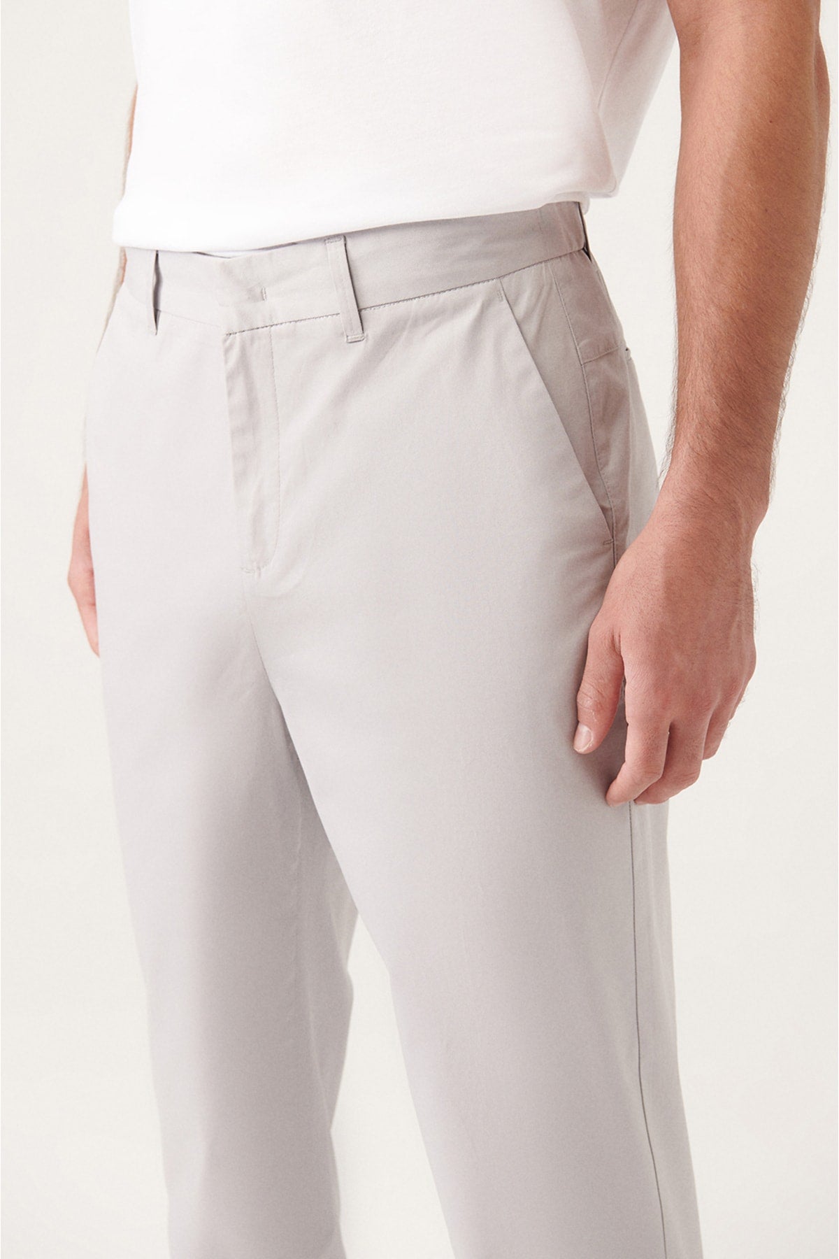Men's Gray Woven Chino Pants A31y3004