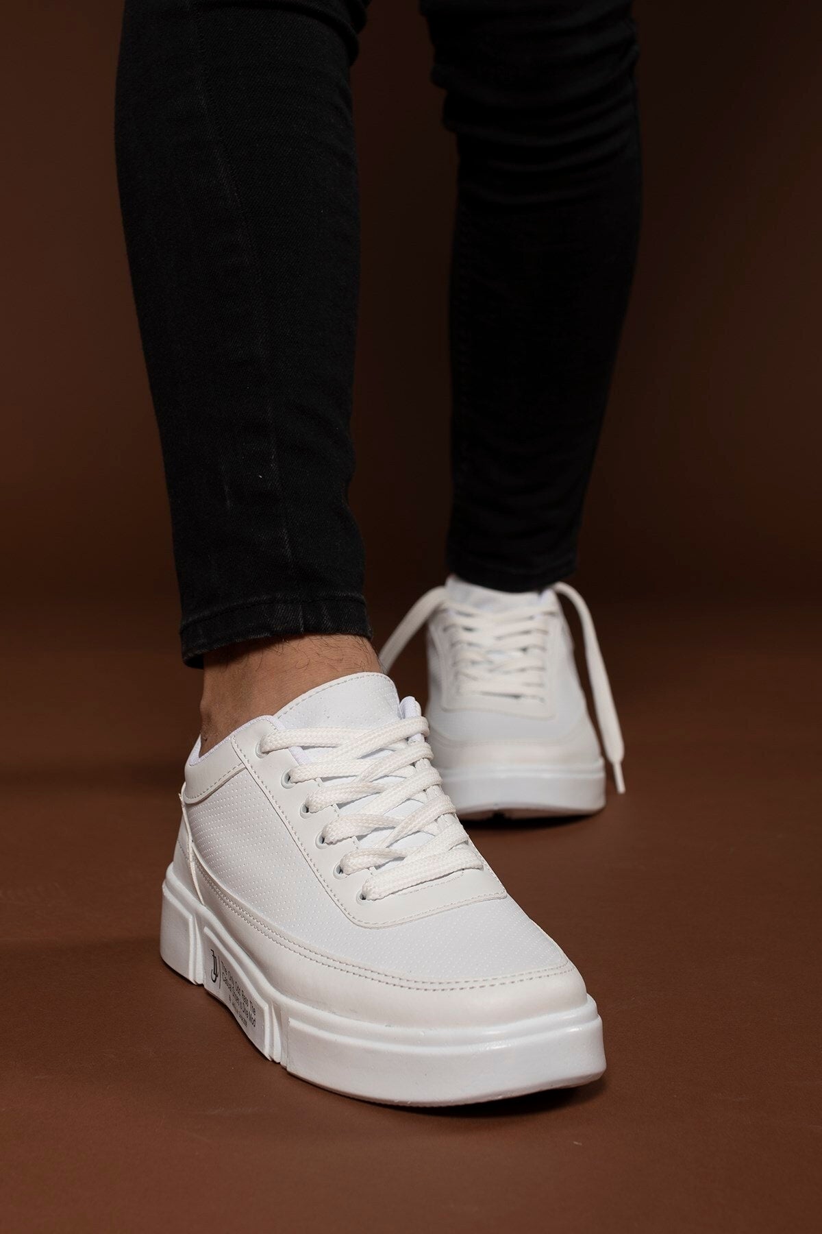Men's White Sneaker 0012x20
