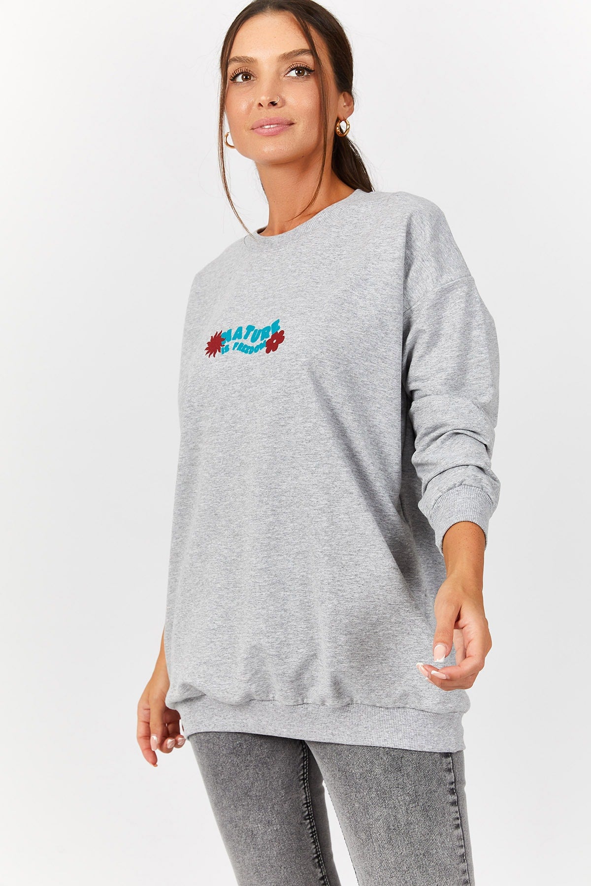 Woman Gray front and back written over the sweatshirt ARM-22Y024067