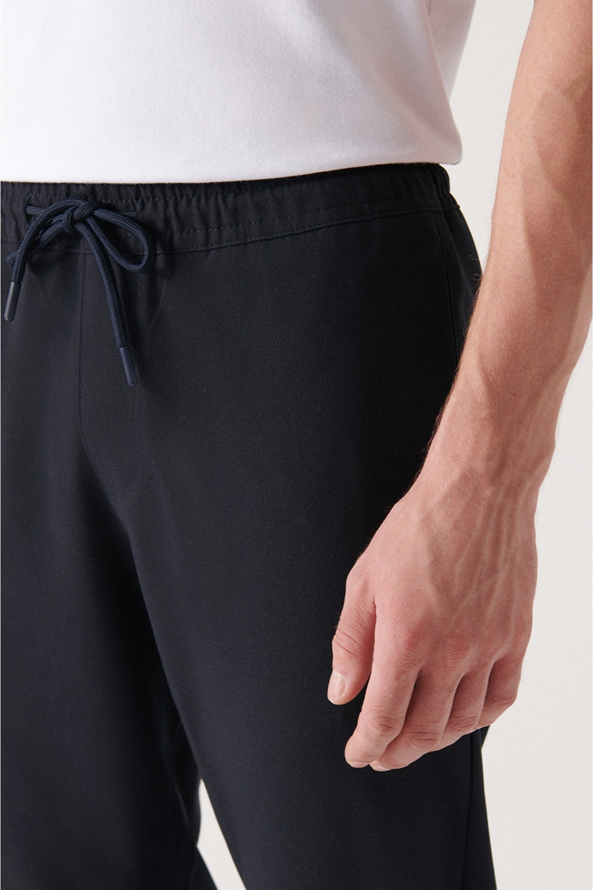Men's navy blue basic relaxed fit jogger pants E003000