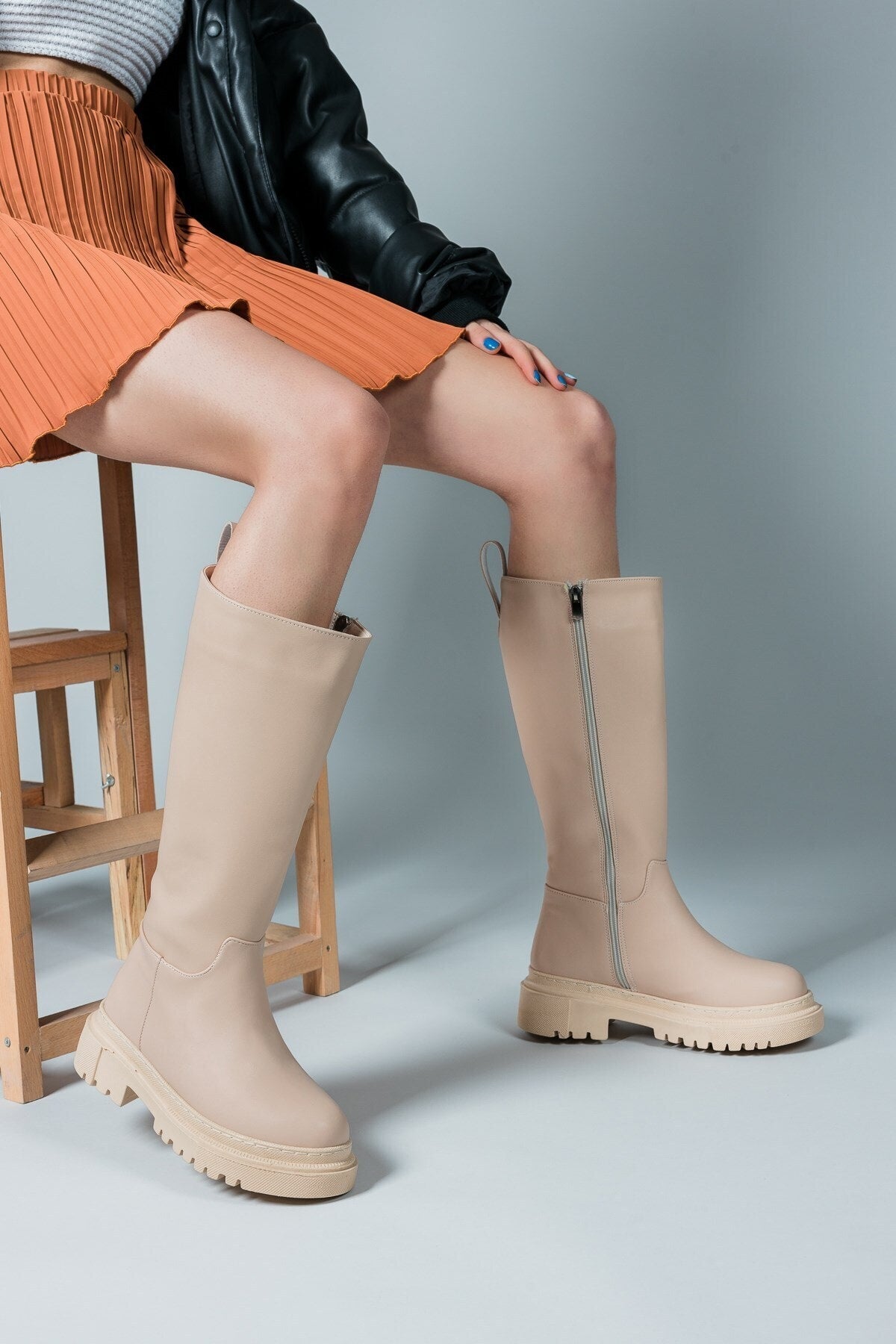 Nude Skin Woman Boots 0012360