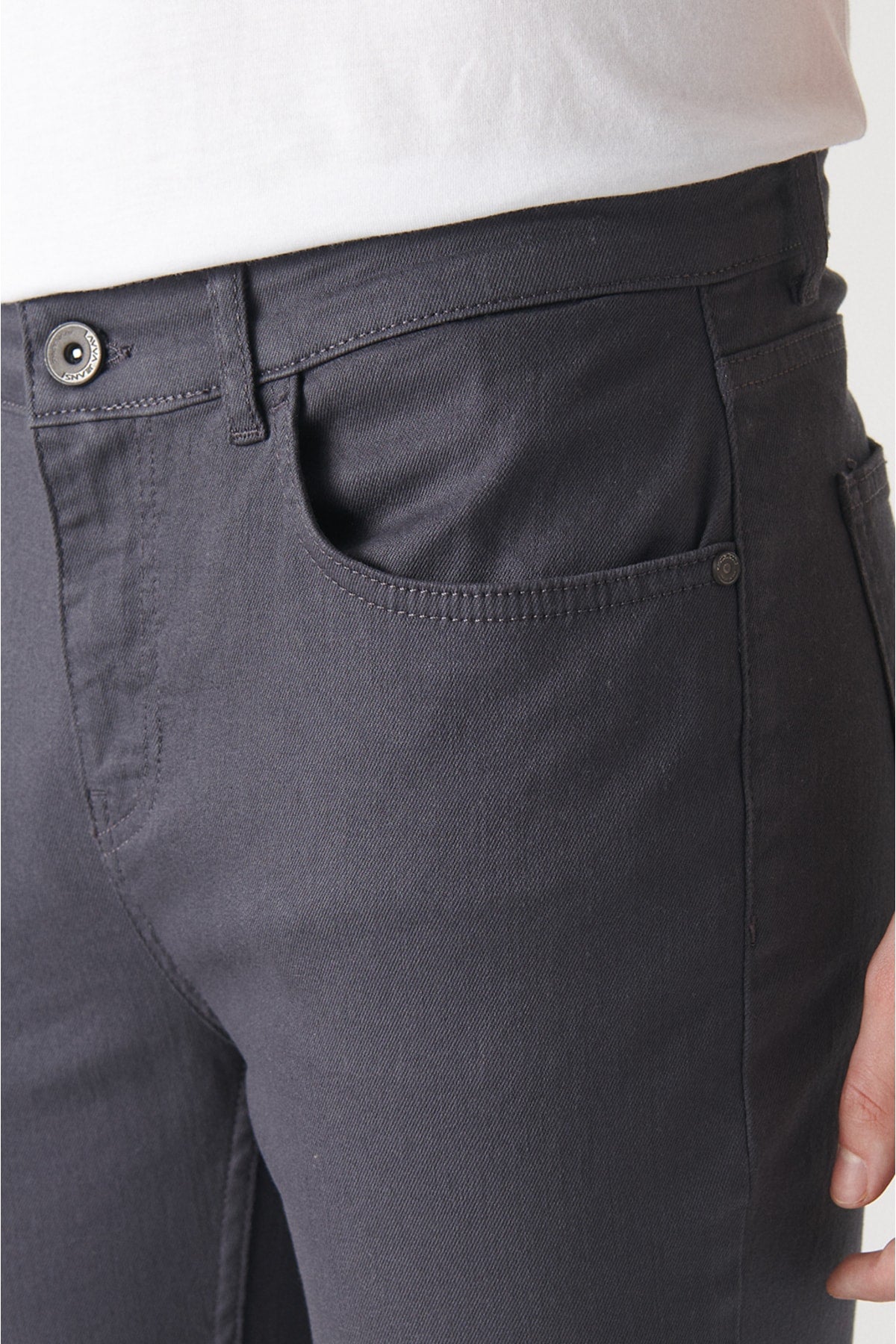 Men's Basic 5 Pocket Slim Fit Pants E003014