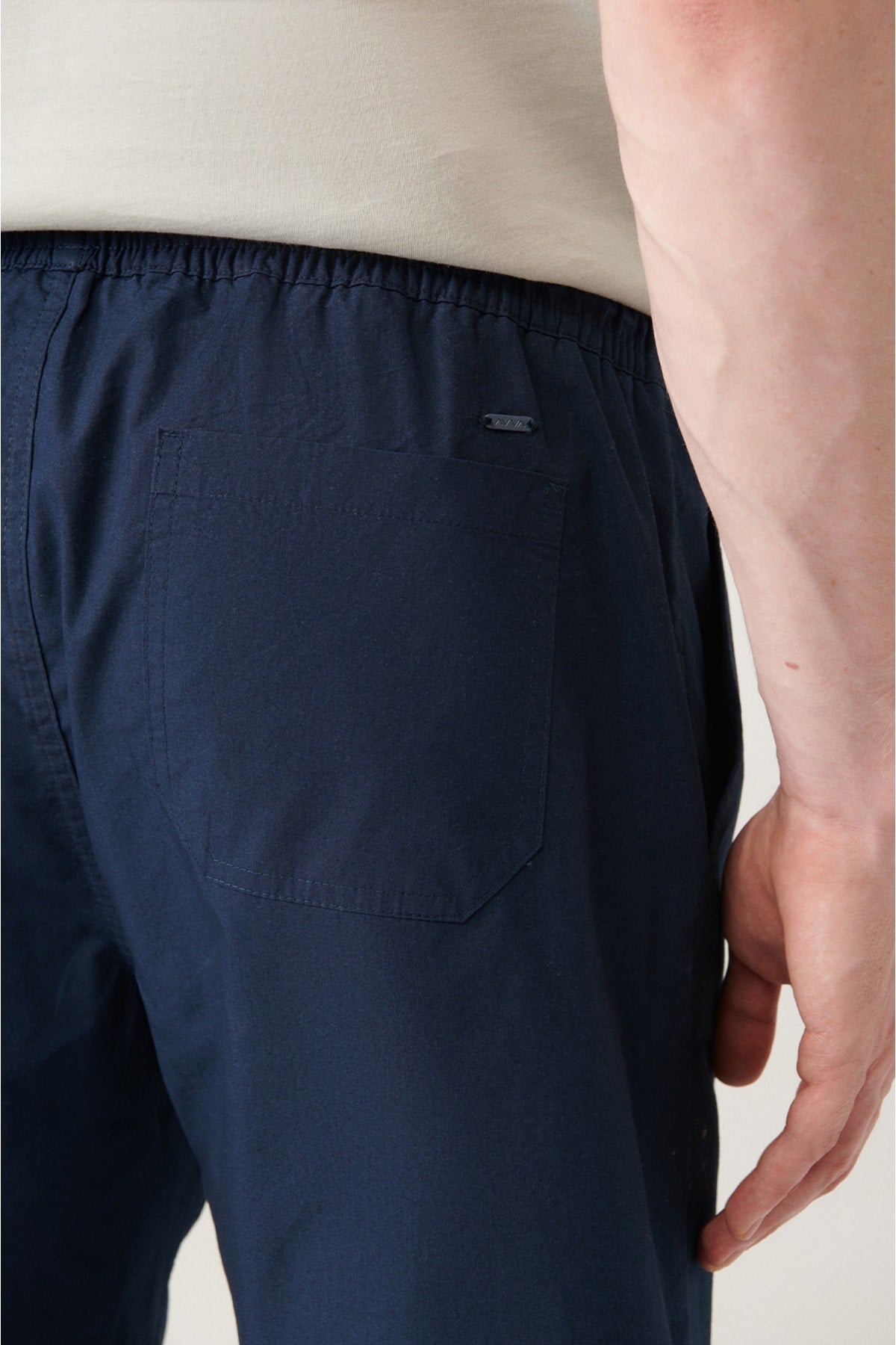 Male navy blue flexible certain relaxed fit shorts E003652