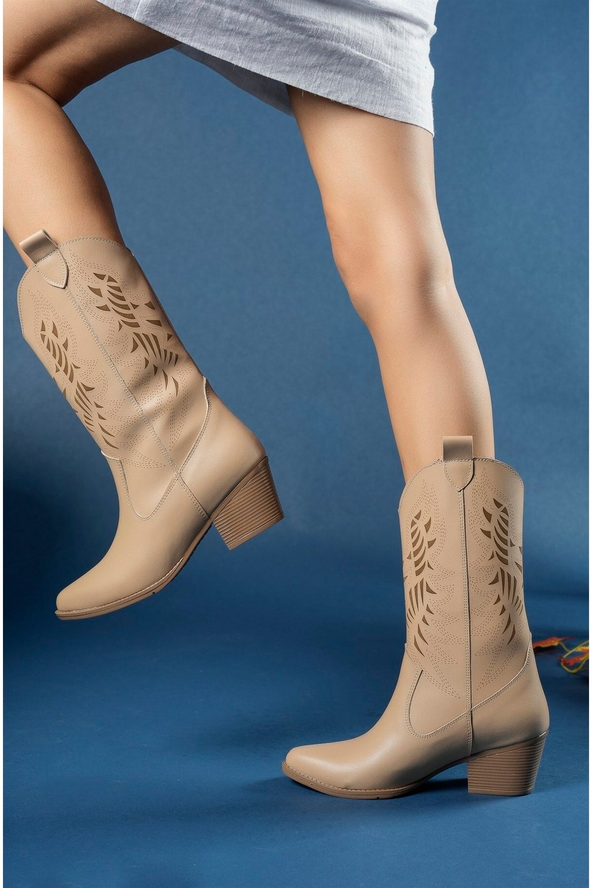 Nude Skin Woman Boots 00127001