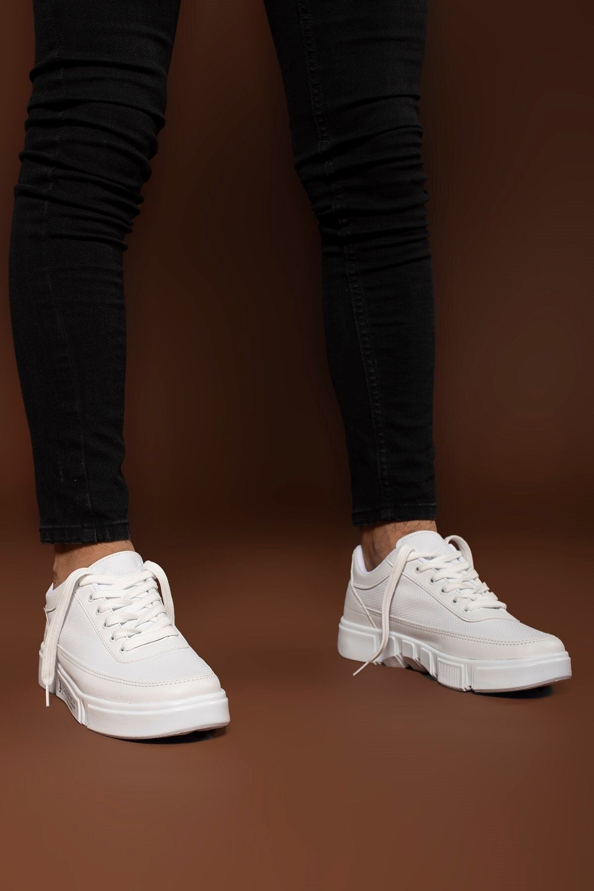 Men's White Sneaker 0012x20