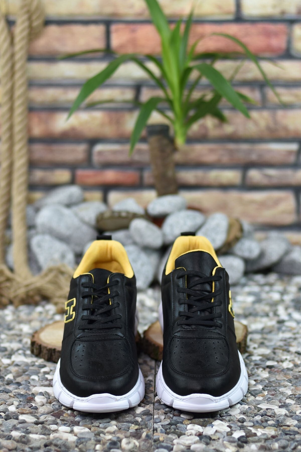 Black Yellow Men Sneaker 0012344